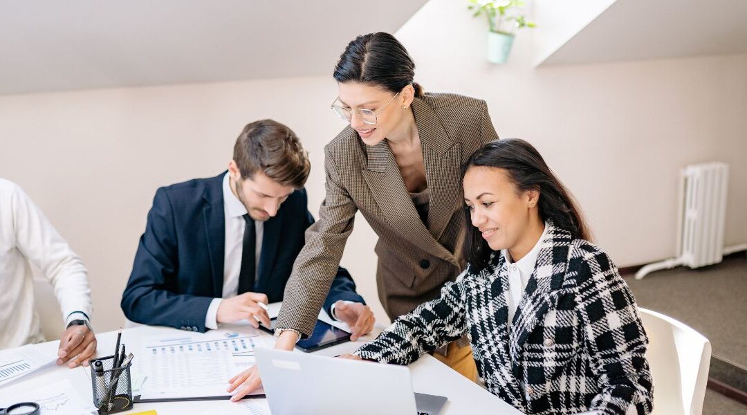 ¿Cuánto cuesta realmente contratar una consultora de recursos humanos?